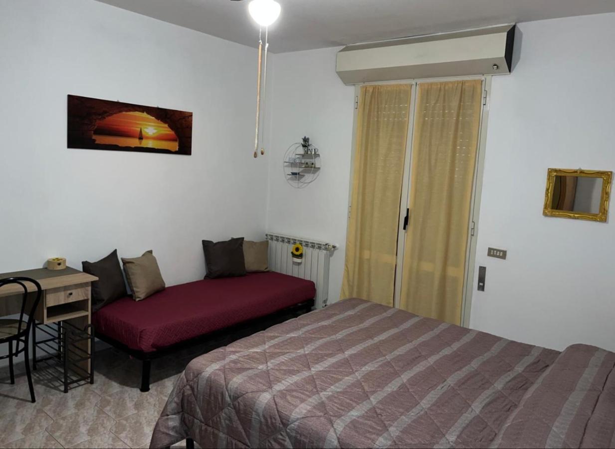 B&B Il Girasole Ortonovo Dış mekan fotoğraf