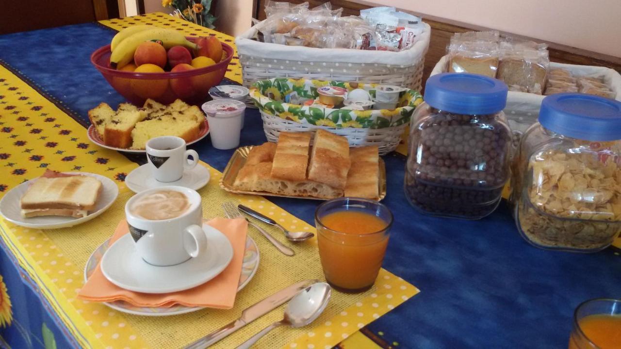B&B Il Girasole Ortonovo Dış mekan fotoğraf