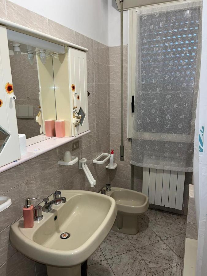 B&B Il Girasole Ortonovo Dış mekan fotoğraf