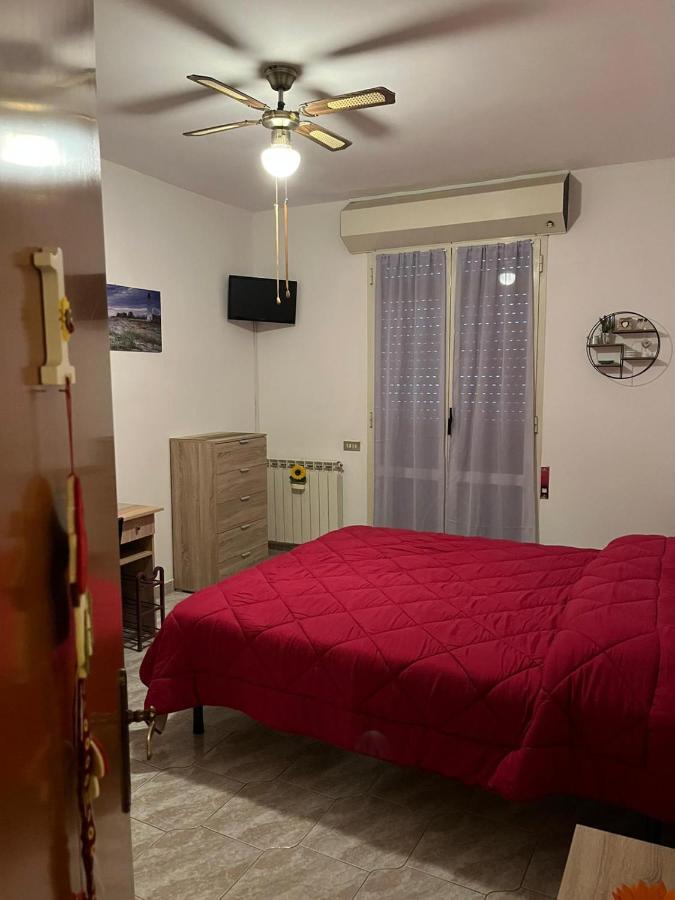 B&B Il Girasole Ortonovo Dış mekan fotoğraf